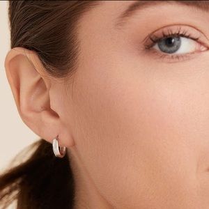 Mejuri bold huggie hoops in white gold - 12 mm